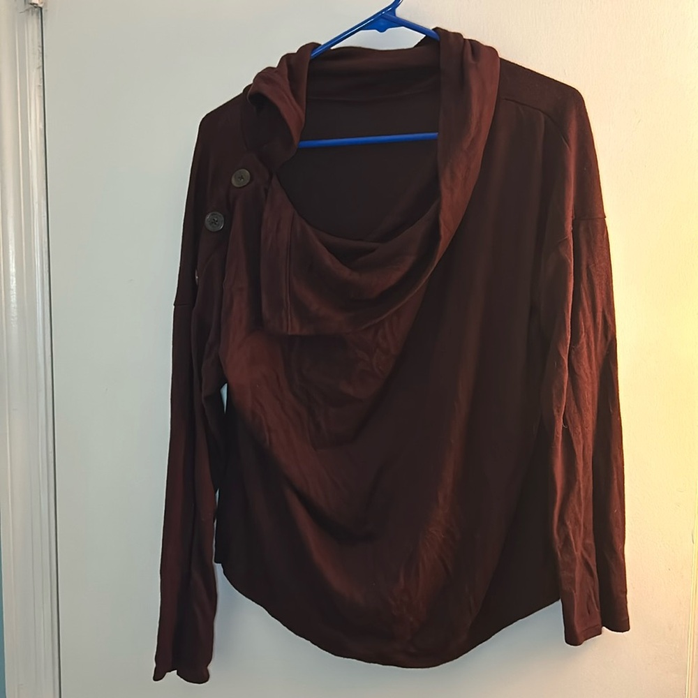 Medium Maurice’s burgundy top